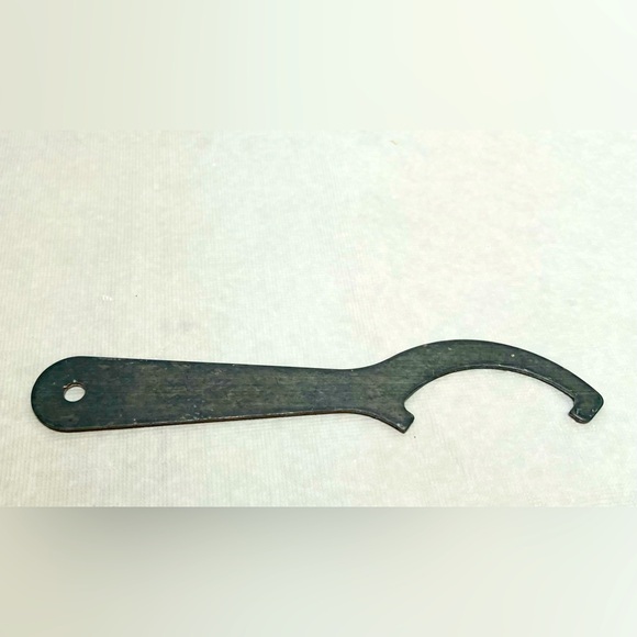 Vtg JEANNETTE ELECTRIC MOULINEX MEAT GRINDER SALAD Maker WRENCH ReplacementPart - Picture 1 of 3